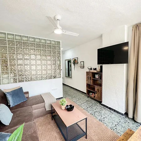 Cozy And Bright Flat With Pool Apartament *
